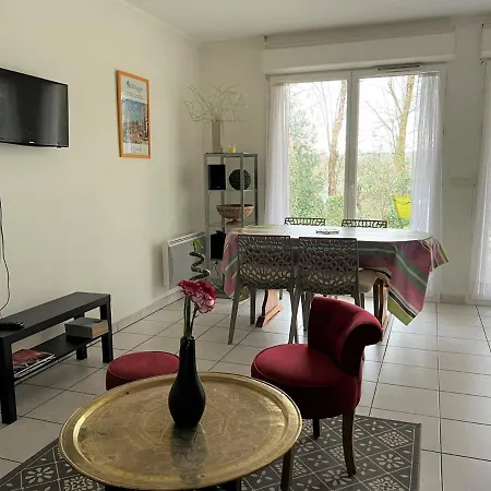 T2 Confortable, Calme, Proche Centre-ville Avec Terrasse Et Parking, - Fr-1-495-25 * קמבו-לה-באן